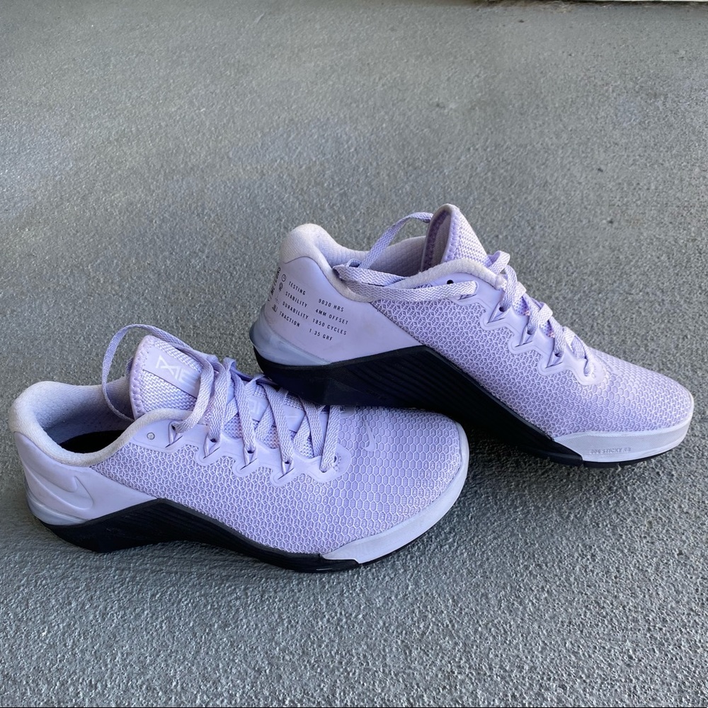 Nike Metcon 5 womens size 6.5 lilac purple